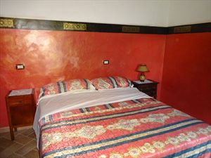Villa Max  : спальня с двуспальной кроватью
