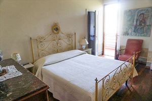 Villa Centrale : спальня с двуспальной кроватью