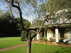 Villa Sandra : Outside view