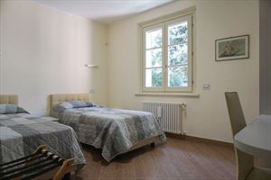 Villa Buratti : спальня с двумя кроватями