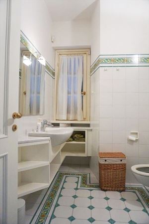 Villa Fiumetto : Bathroom with shower