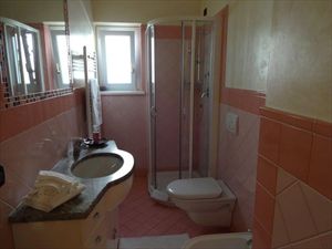 Villa Marzia  : Bathroom with shower