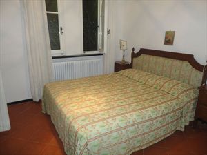 Villa Liguria  : спальня с двумя кроватями
