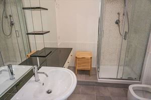 Villa Maestrale : Bathroom with shower