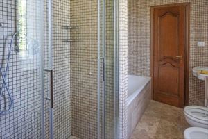 Villa  Principessa : Ванная комната с душем