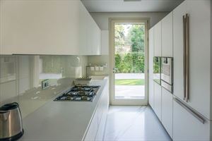 Villa Paradise : Kitchen