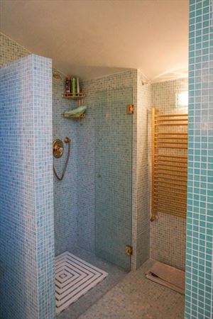 Villa dei Marmi : Bagno con doccia