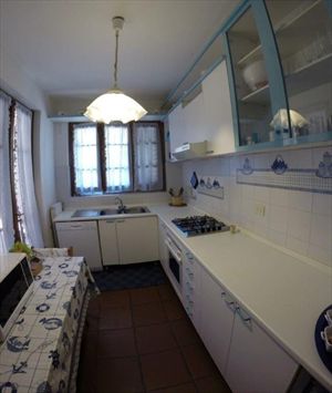Villa Fiorella    : Кухня 