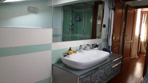 Villa   Dolce  : Ванная комната с душем
