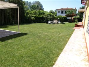 Villa del Duca : Вид снаружи