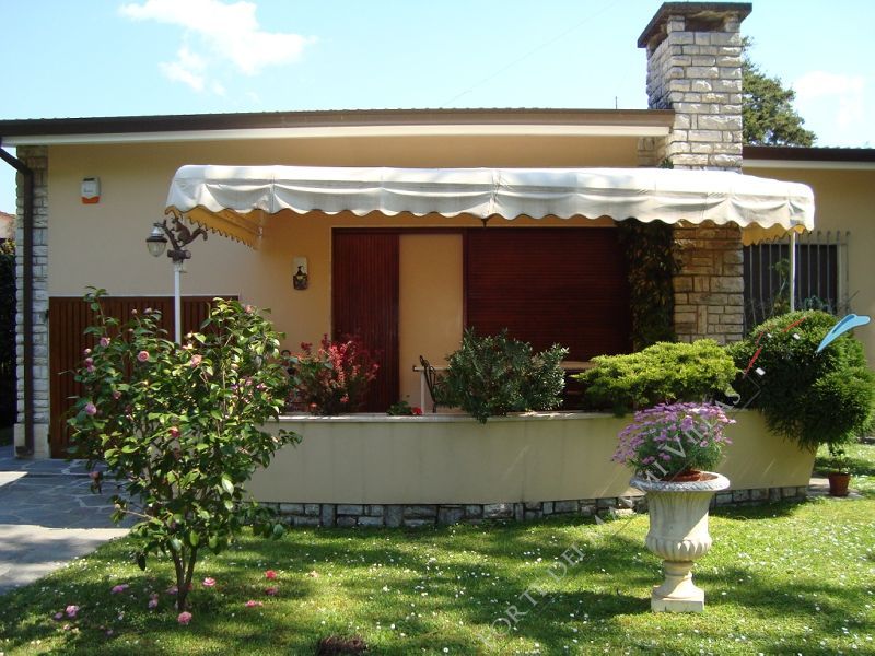 Villa Paola : Outside view