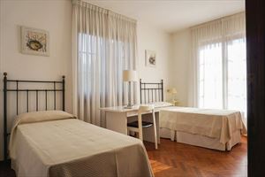 Villa Bella Donna Sud  : спальня с двумя кроватями