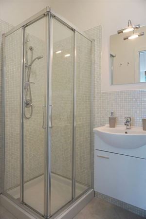 Villa Canario : Ванная комната с душем