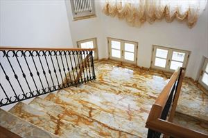 Villa Carrara : мраморная лестница 