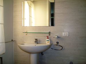 Villa Cavallini : Bathroom with shower