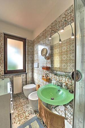 Villa Cora : Bathroom with shower