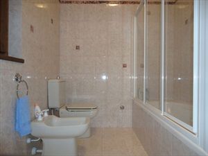 Villa Diana  : Bathroom with tube
