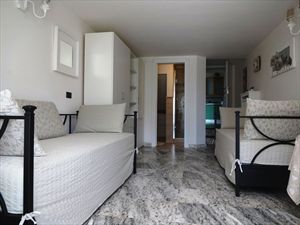 Villa Mareggiata  : спальня с двумя кроватями