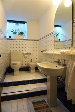 Villa Marilena : Bathroom