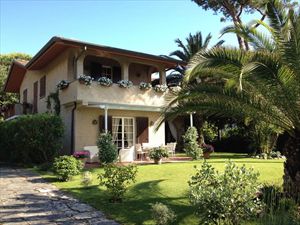 Villa Marina  : Outside view