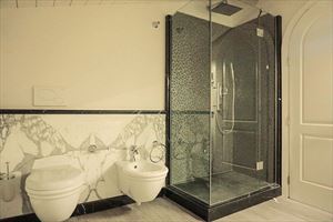 Ville Eco Del Mare : Ванная комната с душем