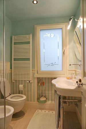 Villa Zaffiro : Ванная комната
