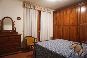 Villa Maggiorana : спальня с двуспальной кроватью