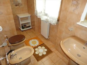 Villa Eleonora  : Bathroom with shower
