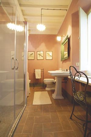 Villa La Pieve : Ванная комната с душем