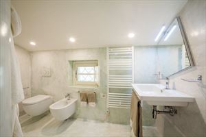 Villa Fortuna : Bathroom with shower