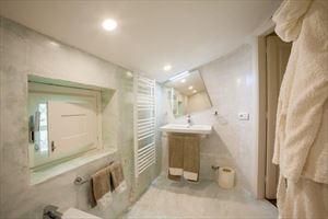 Villa Fortuna : Ванная комната с душем