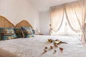 Appartamento Fortino  : спальня с двуспальной кроватью