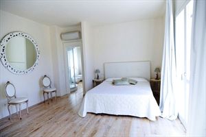 Villa Valentina  : master bedroom