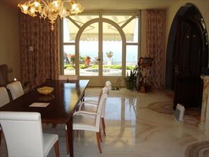 Villa Vista Mare luxury  : Sala da pranzo