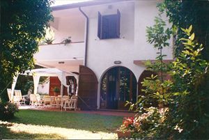 Villa Bouganville : Vista esterna